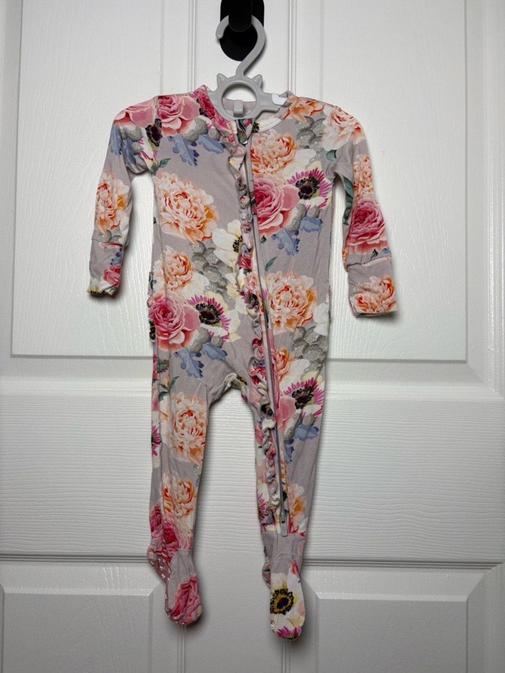 Posh Peanut French Gray Floral Ruffle Footie Zippy Pajamas 3-6M